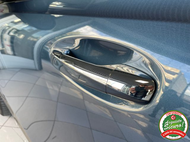 MERCEDES-BENZ GLB 200 usata, con Volante multifunzione