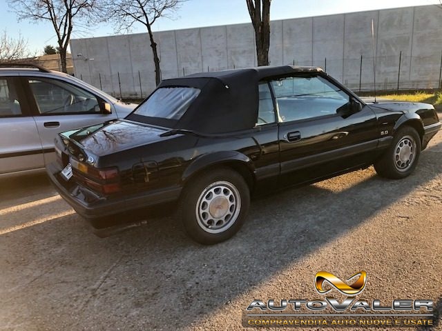 FORD Mustang usata, con Autoradio