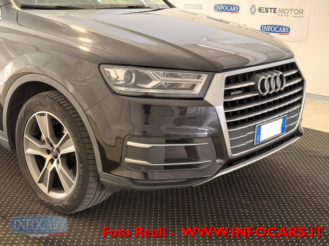 AUDI Q7 usata, con USB