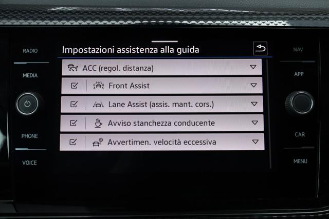 VOLKSWAGEN Taigo usata, con Luci diurne LED