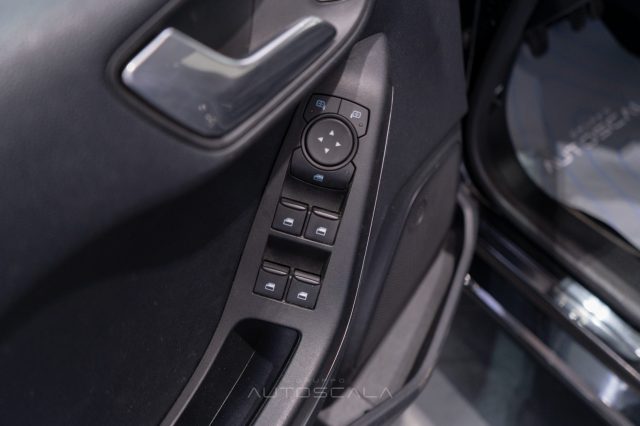 FORD Fiesta usata, con Controllo trazione
