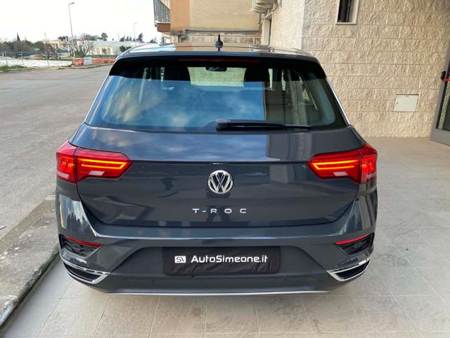 VOLKSWAGEN T-Roc usata, con Autoradio