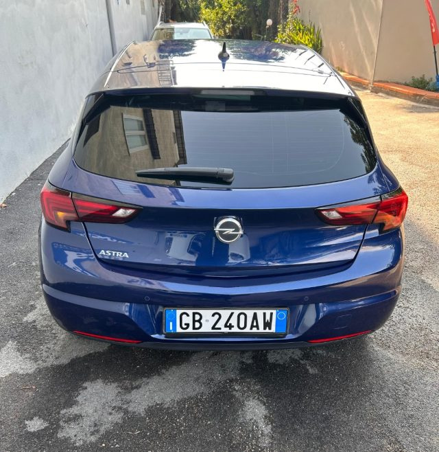 OPEL Astra usata, con Autoradio