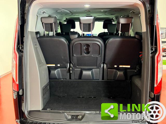 FORD Tourneo Custom usata 23