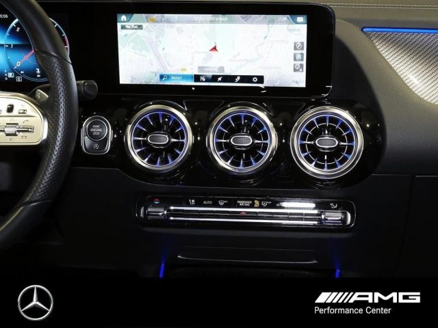 MERCEDES-BENZ GLA 200 usata, con Chiusura centralizzata
