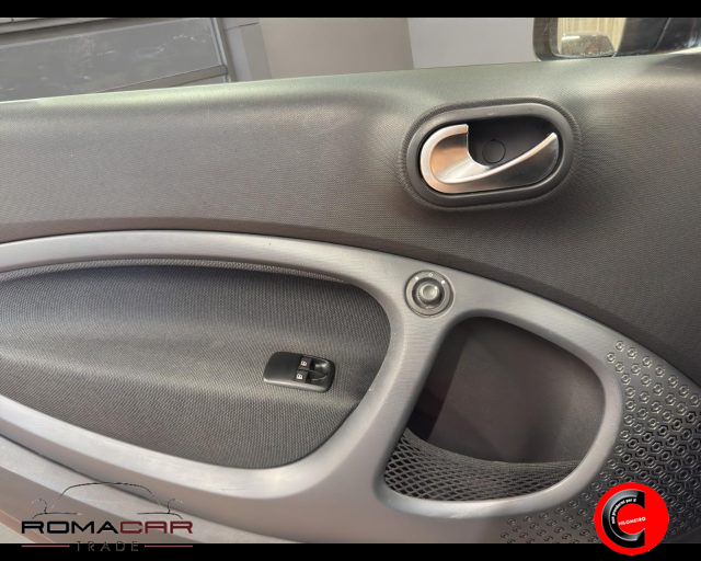 SMART ForTwo usata, con Servosterzo