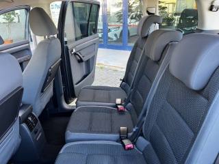 VOLKSWAGEN Touran usata, con USB