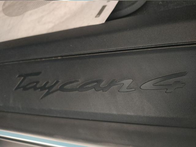 PORSCHE Taycan usata, con Controllo trazione