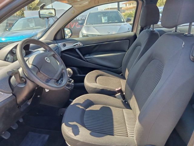 LANCIA Ypsilon usata, con Autoradio