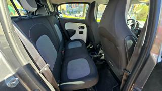 RENAULT Twingo usata, con Autoradio digitale