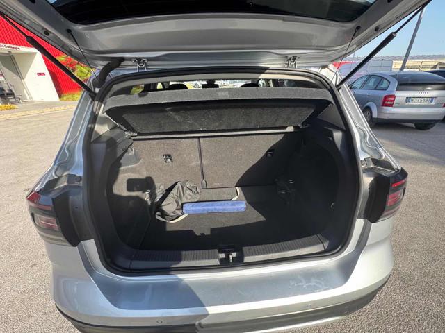 VOLKSWAGEN T-Cross usata, con Climatizzatore