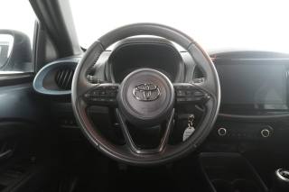 TOYOTA Aygo X usata 6