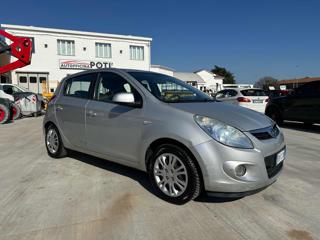 HYUNDAI i20 usata, con Airbag laterali