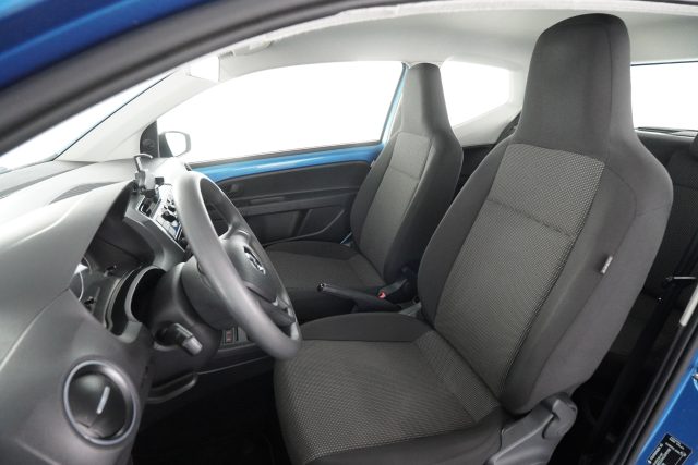 VOLKSWAGEN up! usata 2