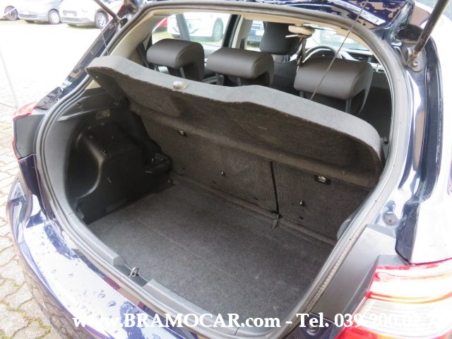 TOYOTA Yaris usata, con Vivavoce