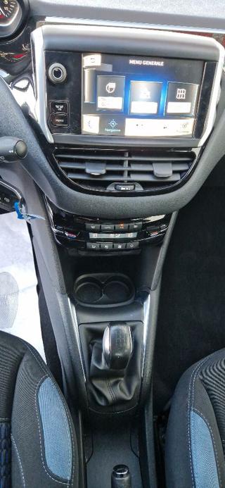 PEUGEOT 208 usata, con Climatizzatore