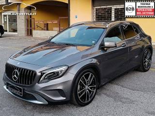 MERCEDES-BENZ GLA 220 usata, con Gancio traino