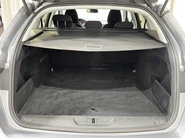 PEUGEOT 308 usata, con Specchietti laterali elettrici