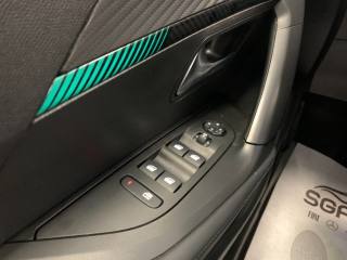 PEUGEOT 2008 usata, con Controllo vocale