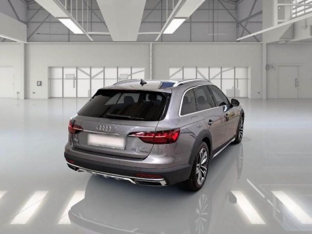 AUDI A4 allroad usata, con Airbag