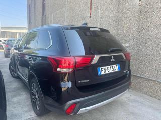 MITSUBISHI Outlander usata, con Airbag