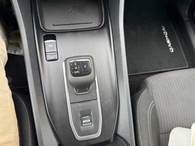 NISSAN Qashqai usata, con Luci diurne LED