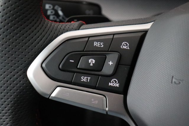 VOLKSWAGEN Golf usata, con ESP