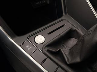 VOLKSWAGEN Taigo usata, con Touch screen