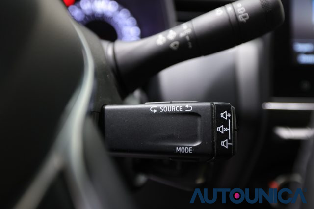 RENAULT Clio usata, con Controllo elettronico della corsia