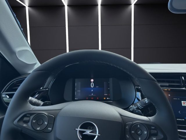 OPEL Corsa usata, con ESP