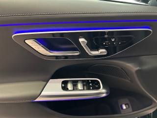 MERCEDES-BENZ E 220 usata, con Sistema di navigazione