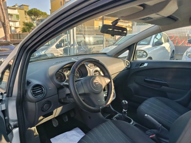 OPEL Corsa usata, con Autoradio