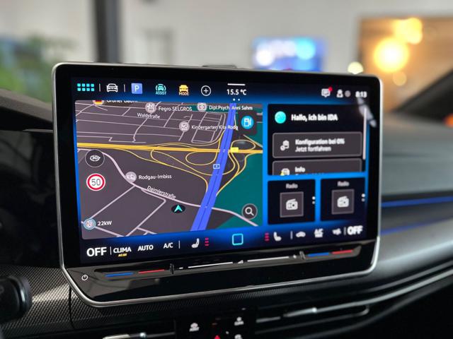 VOLKSWAGEN Golf usata, con Park Distance Control