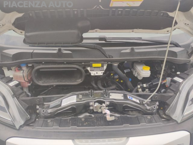 PEUGEOT Boxer usata, con Lettore CD