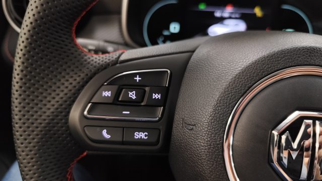 MG ZS usata, con Fari LED