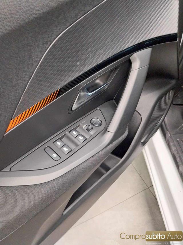 PEUGEOT 2008 usata 23