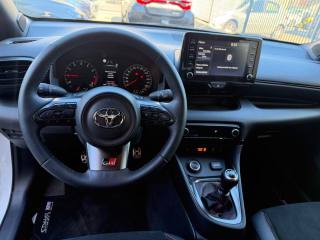 TOYOTA Yaris usata, con ESP