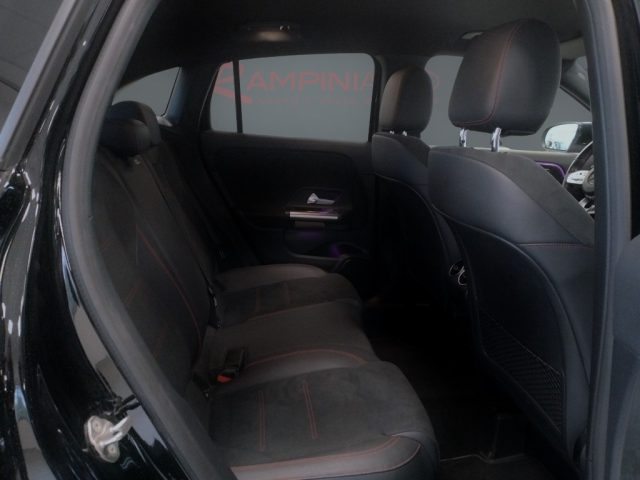 MERCEDES-BENZ GLA 200 usata 16