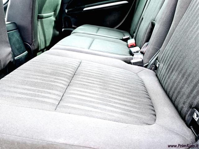 OPEL Zafira usata, con Park Distance Control