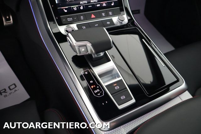 AUDI Q8 usata, con Sedili riscaldati