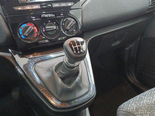LANCIA Ypsilon usata, con ESP
