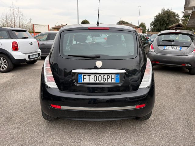 LANCIA Ypsilon usata, con Autoradio