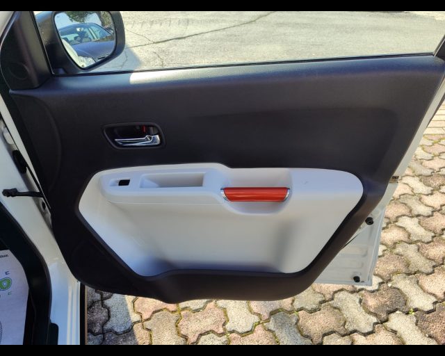 SUZUKI Ignis usata, con Bluetooth