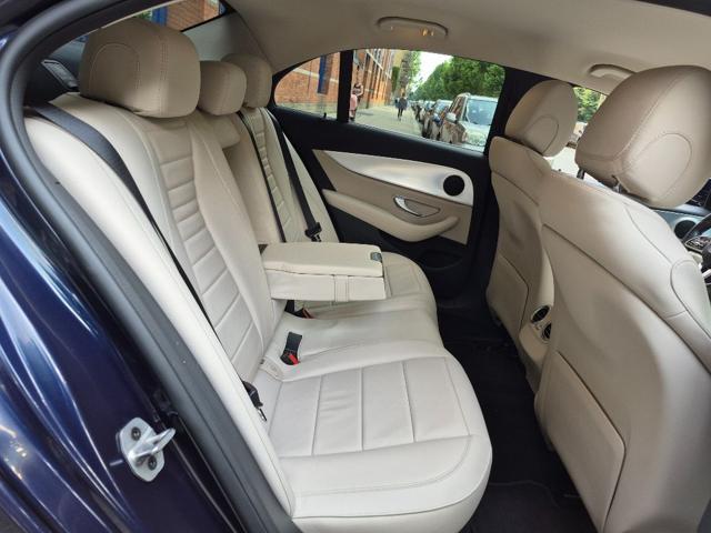 MERCEDES-BENZ E 220 usata, con Servosterzo
