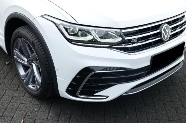 VOLKSWAGEN Tiguan usata, con Autoradio