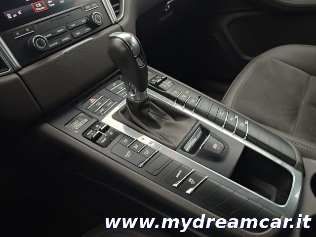 PORSCHE Macan usata, con Fendinebbia