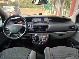PEUGEOT 807 usata, con Sistema di navigazione