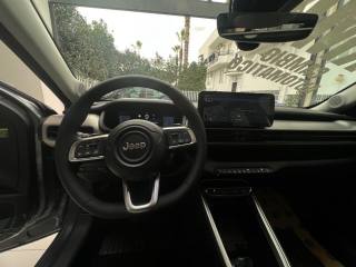 JEEP Avenger usata, con USB