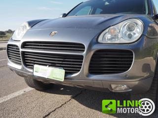 PORSCHE Cayenne usata, con Specchietti laterali elettrici