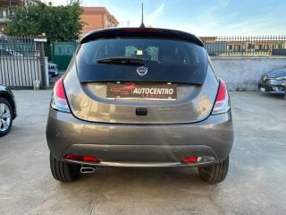 LANCIA Ypsilon usata, con Autoradio